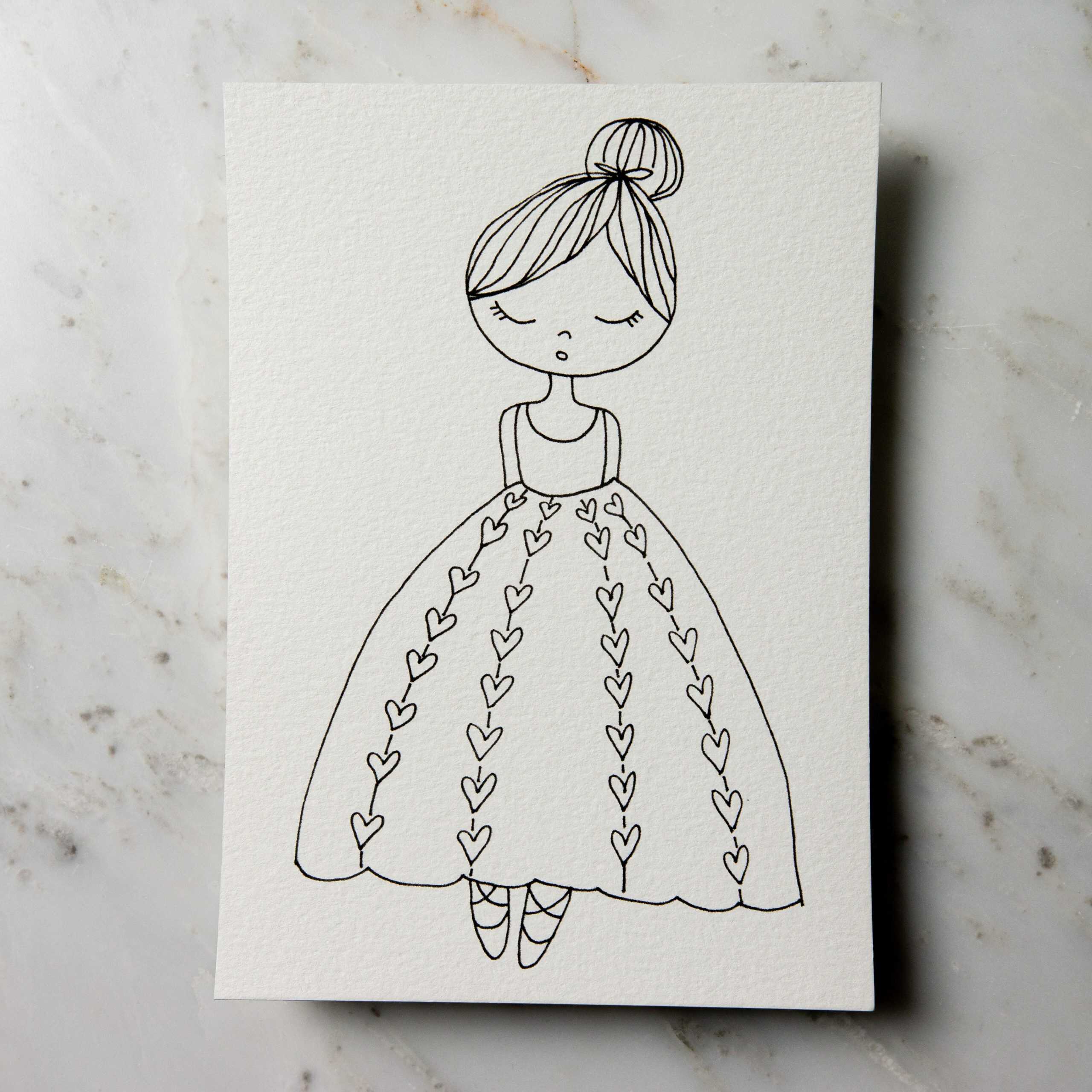 ko pic girl w heart dress